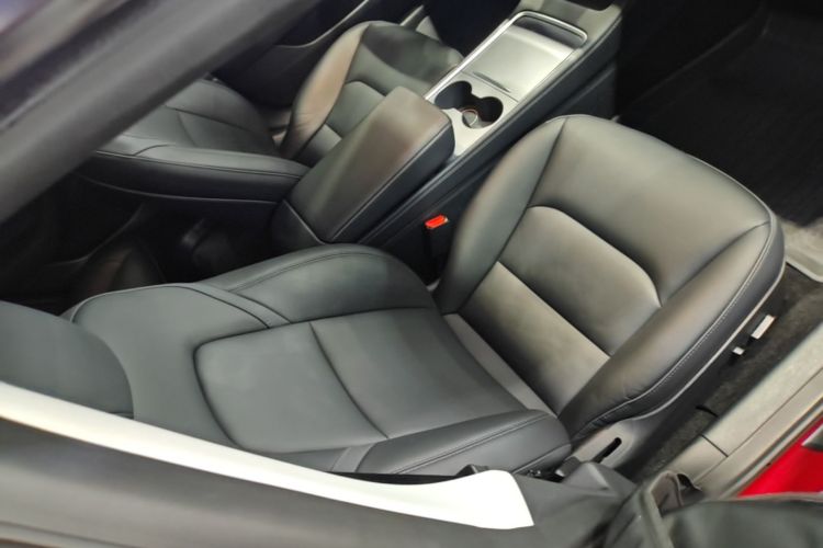 Tesla Model 3 2022 car image #24