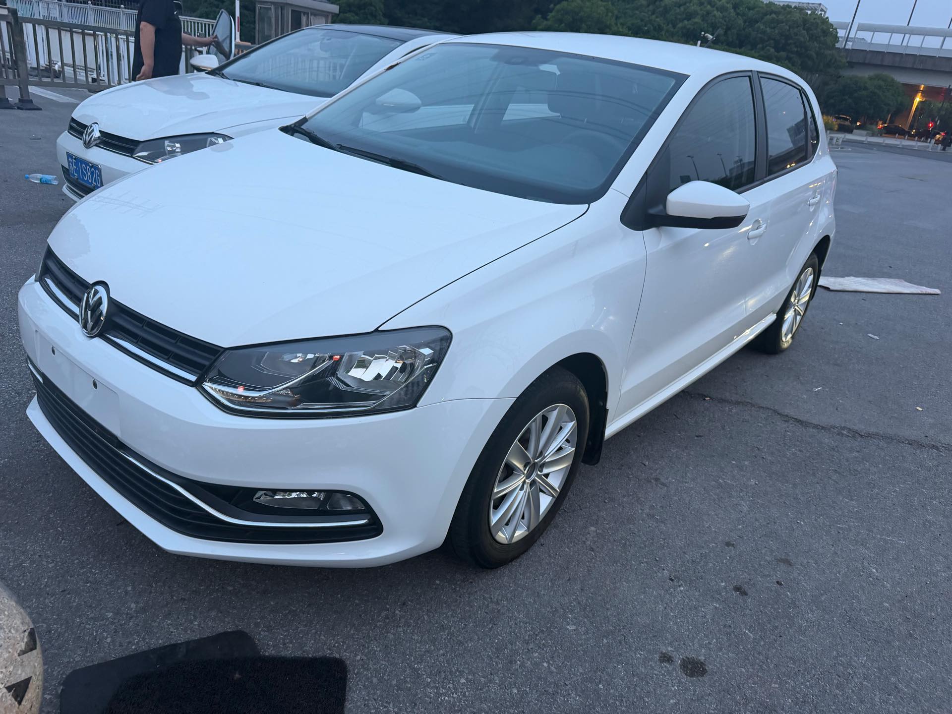 Volkswagen Polo 2016 Volkswagen Polo 2016 car image