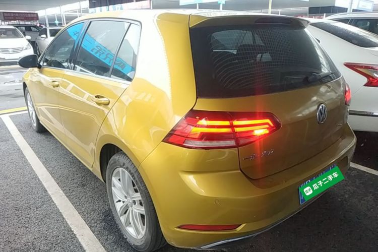 Volkswagen Golf 2018 immagine di auto #5