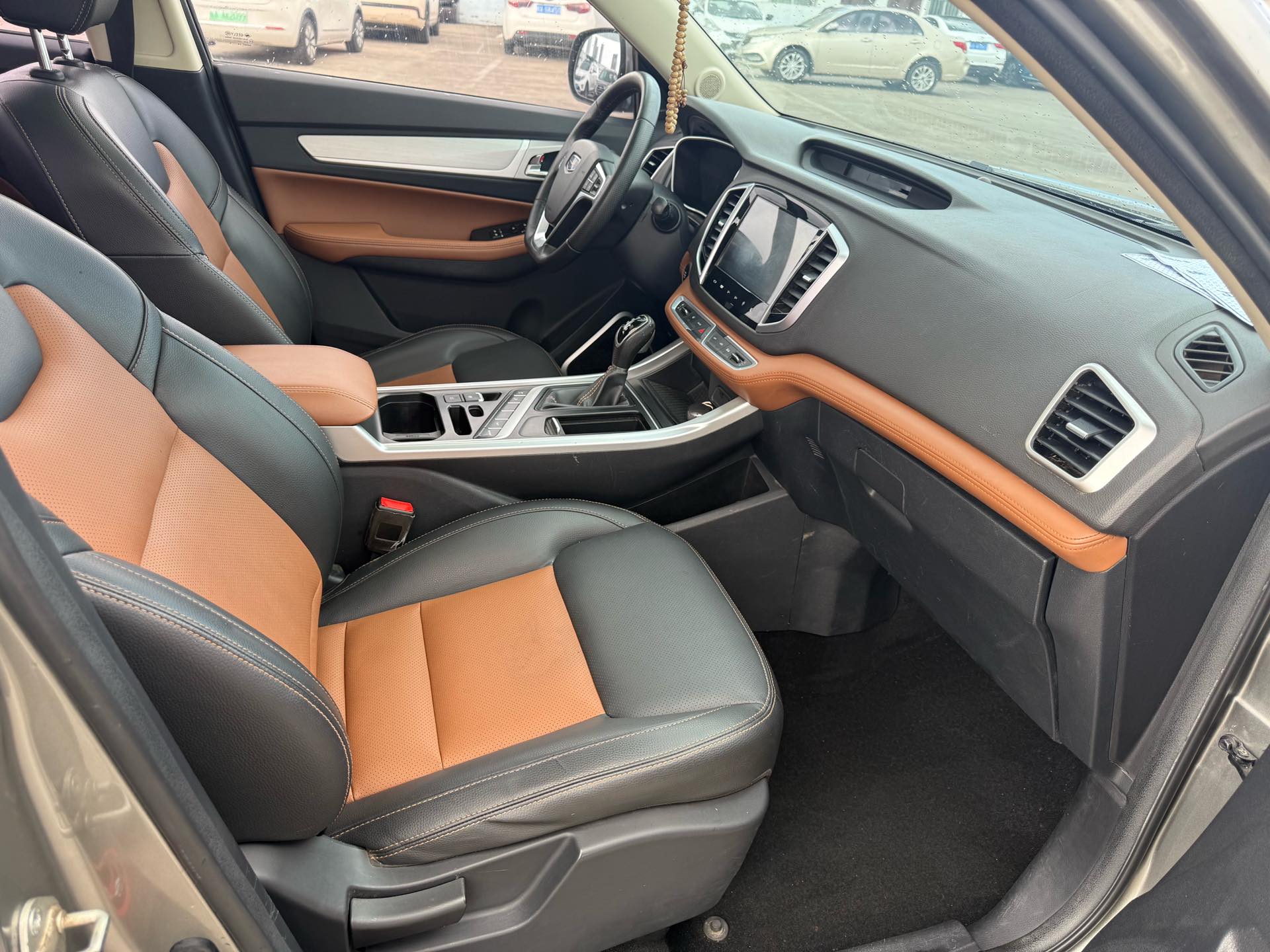 GEELY Vision X6 2019 car image #6