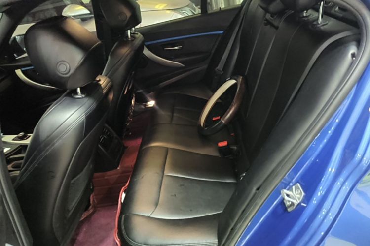 BMW 3 Series 2018 #17 BMW 3 Series 2018 car image #17
