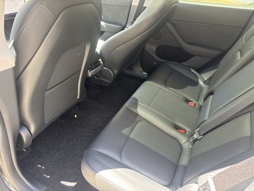 Tesla Model Y 2021 car image #5