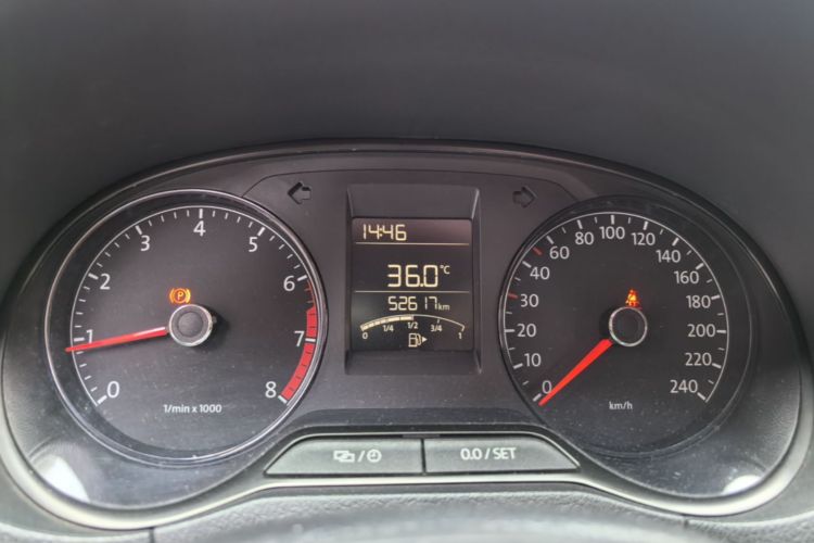 Volkswagen Polo 2015 #12 Volkswagen Polo 2015 car image #12