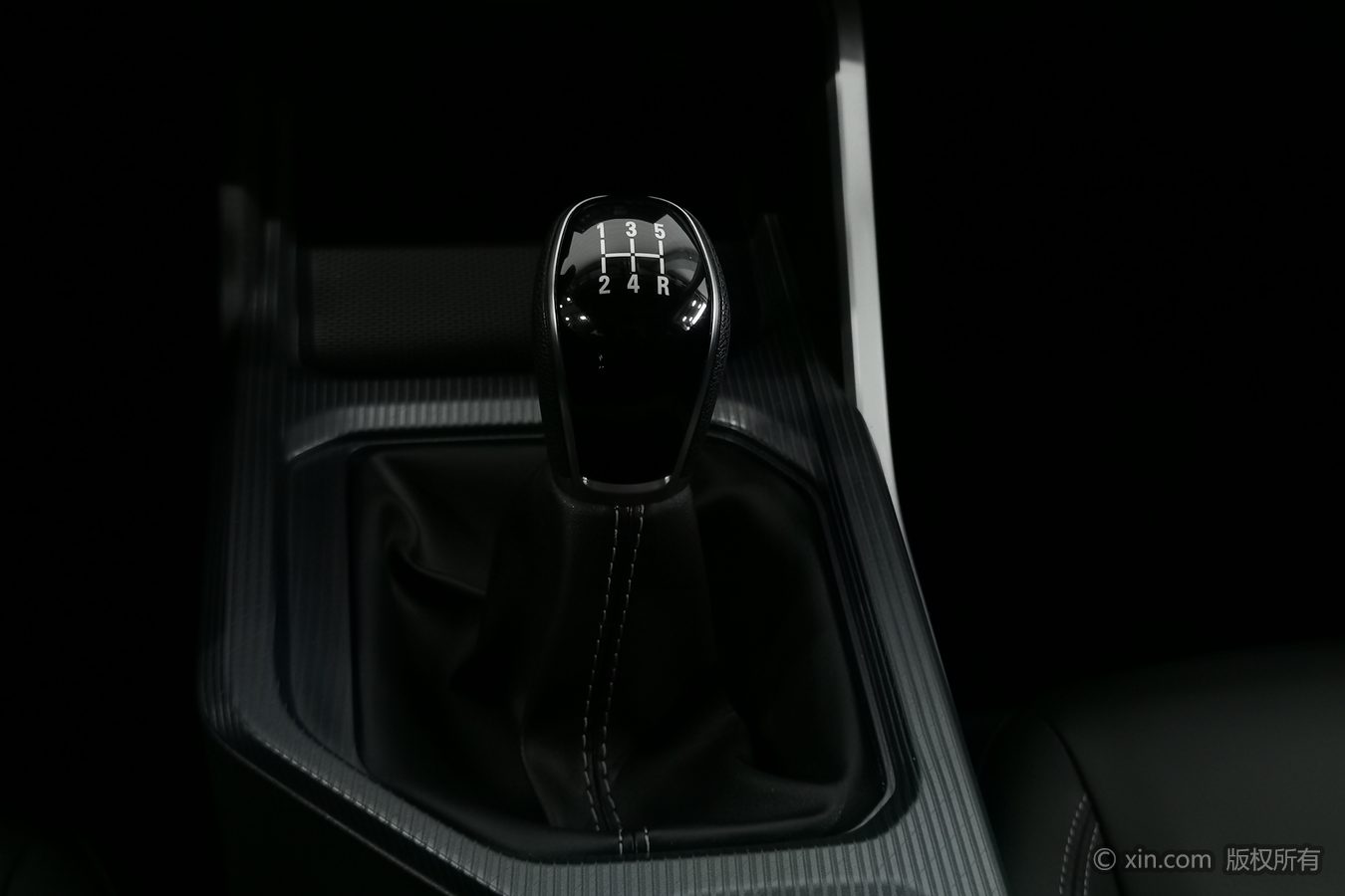 GEELY Emgrand 2024 #14 GEELY Emgrand 2024 car image #14