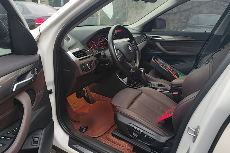 BMW X1 2017 immagine di auto #16