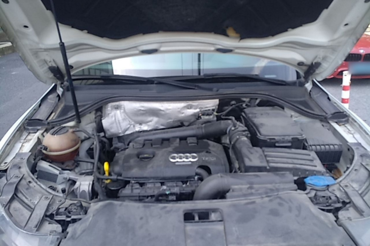 Audi Q3 2015 immagine di auto #20