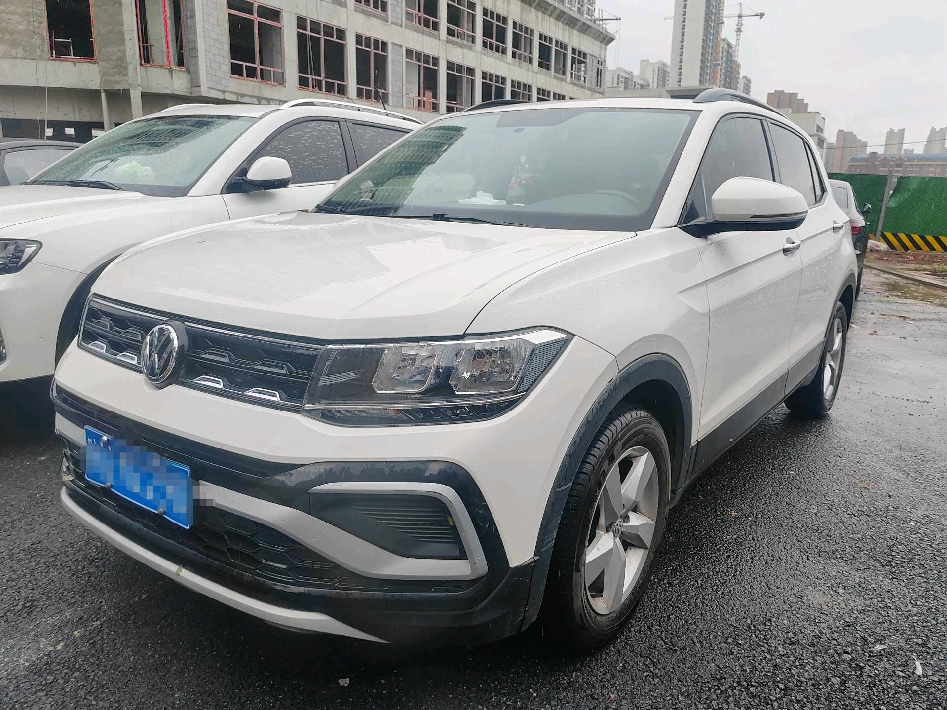 Volkswagen T-Cross 2021 car image 