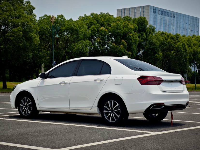 GEELY Emgrand 2020 car image #5