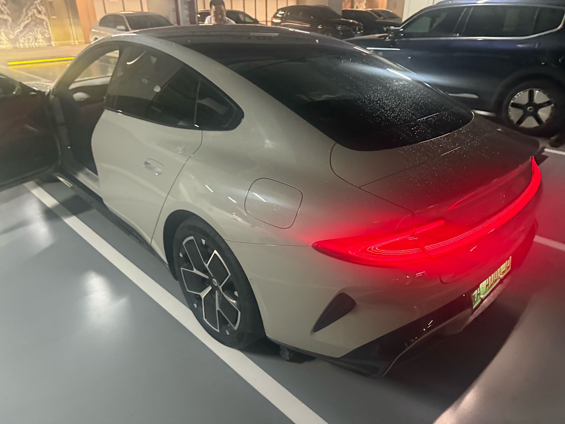MI SU7 2024 car image #4