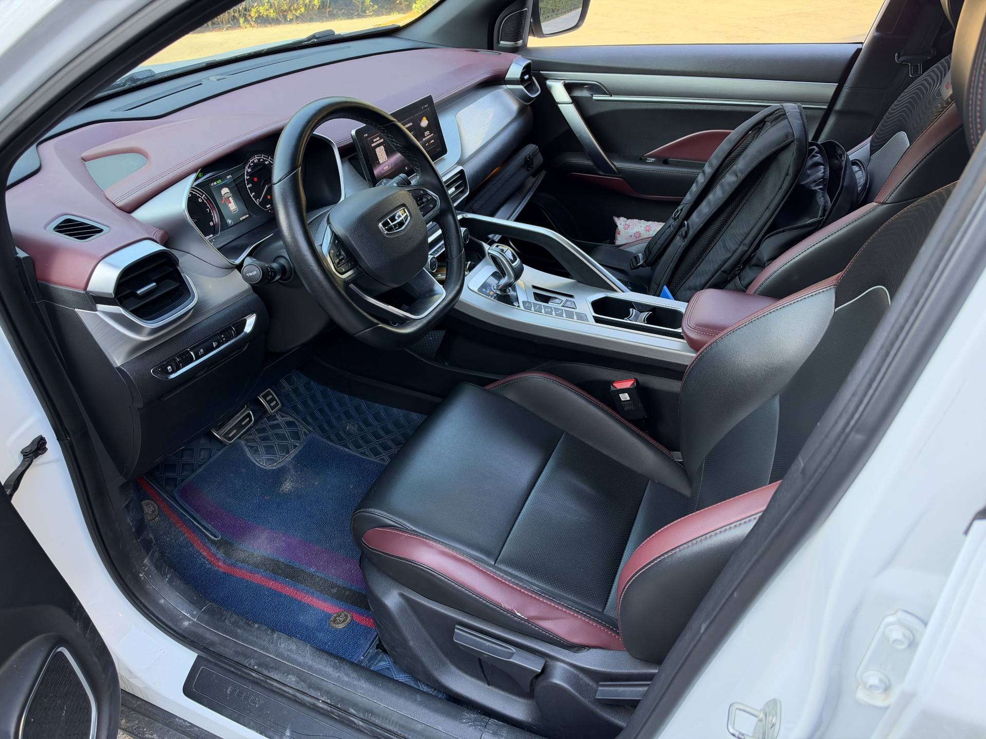 GEELY Coolray 2020 car image #2
