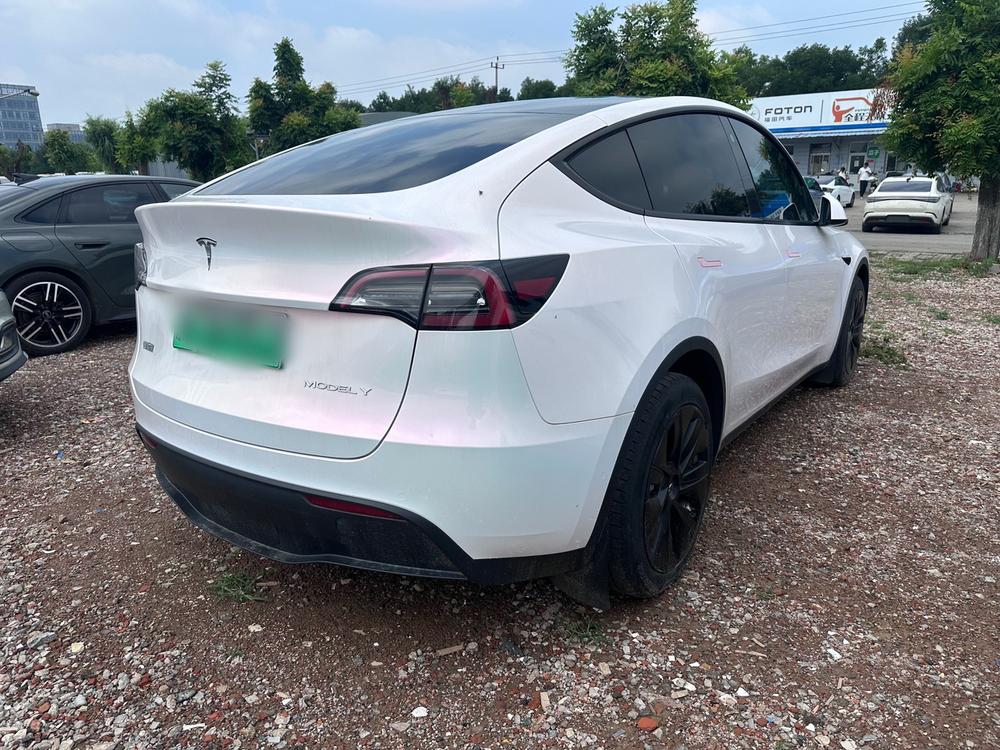 Tesla Model Y 2022 #6 Tesla Model Y 2022 car image #6