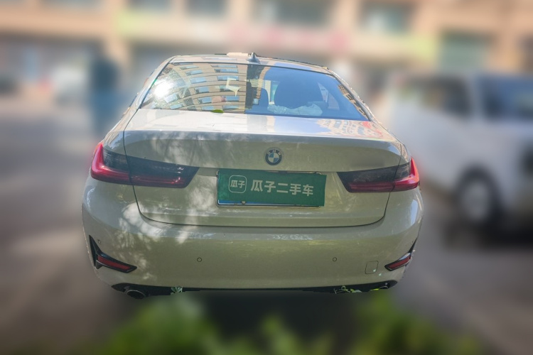 BMW 3 Series 2020 صورة سيارة #4