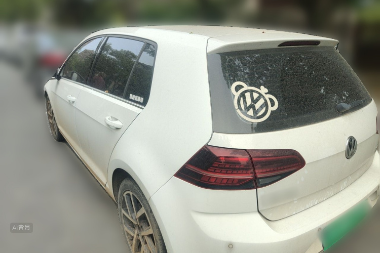 Volkswagen Golf 2018 car image #5