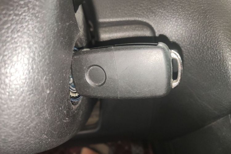 Volkswagen Polo 2016 car image #14