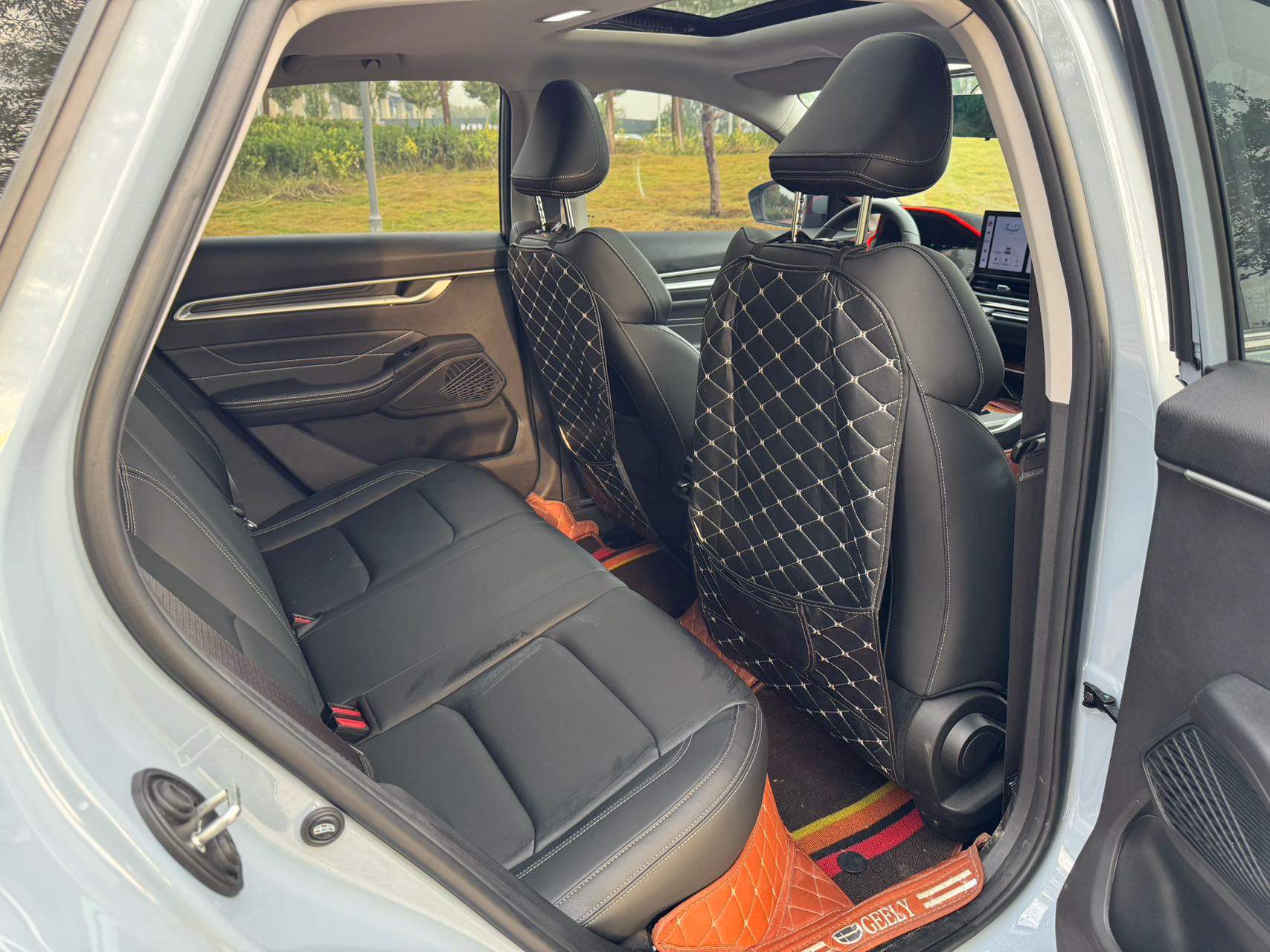 GEELY Emgrand 2025 immagine di auto #12