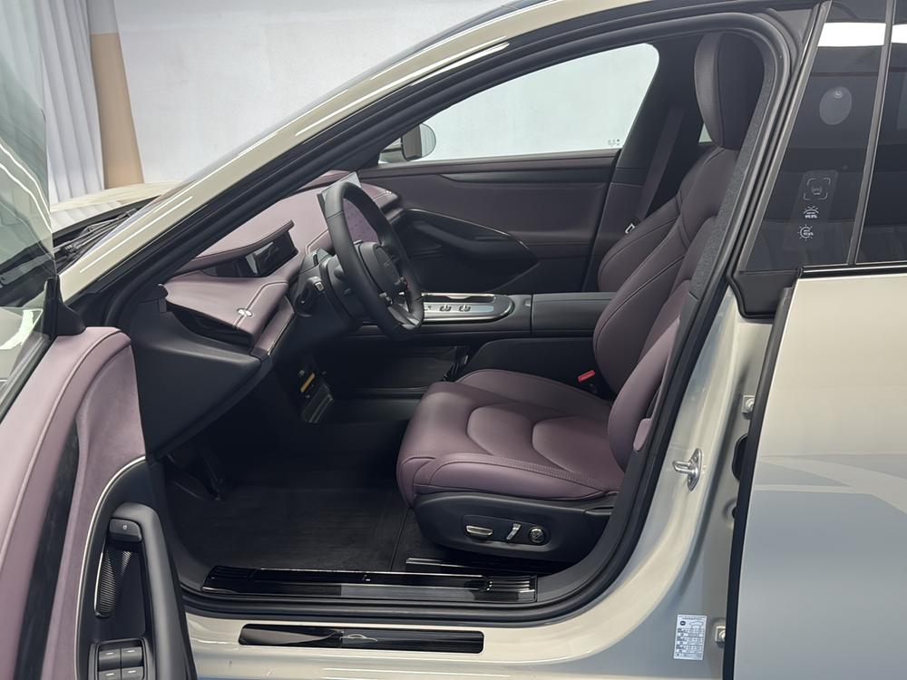 2025 #17 2025 car image #17