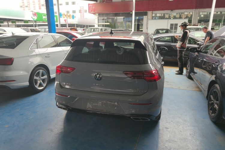 Volkswagen Golf 2023 #6 Volkswagen Golf 2023 car image #6