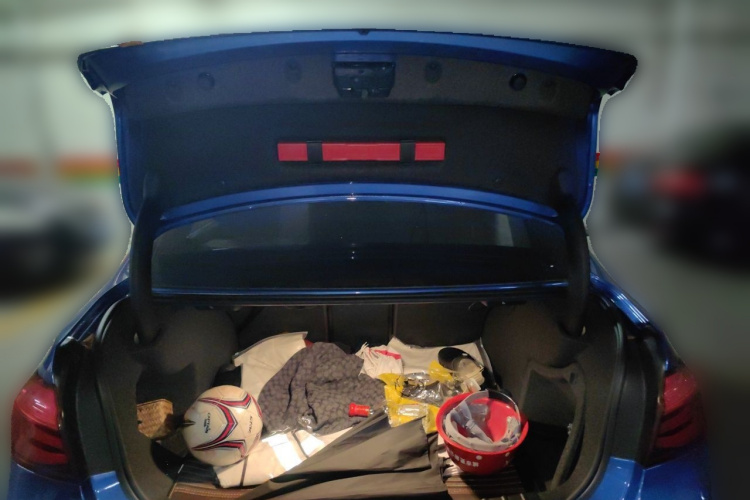 BMW 3 Series 2018 #17 BMW 3 Series 2018 car image #17