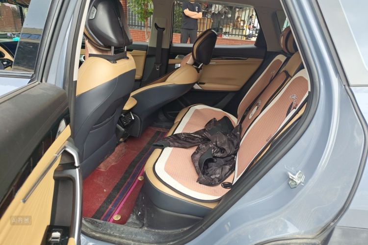 GEELY Boyue L 2023 صورة سيارة #19