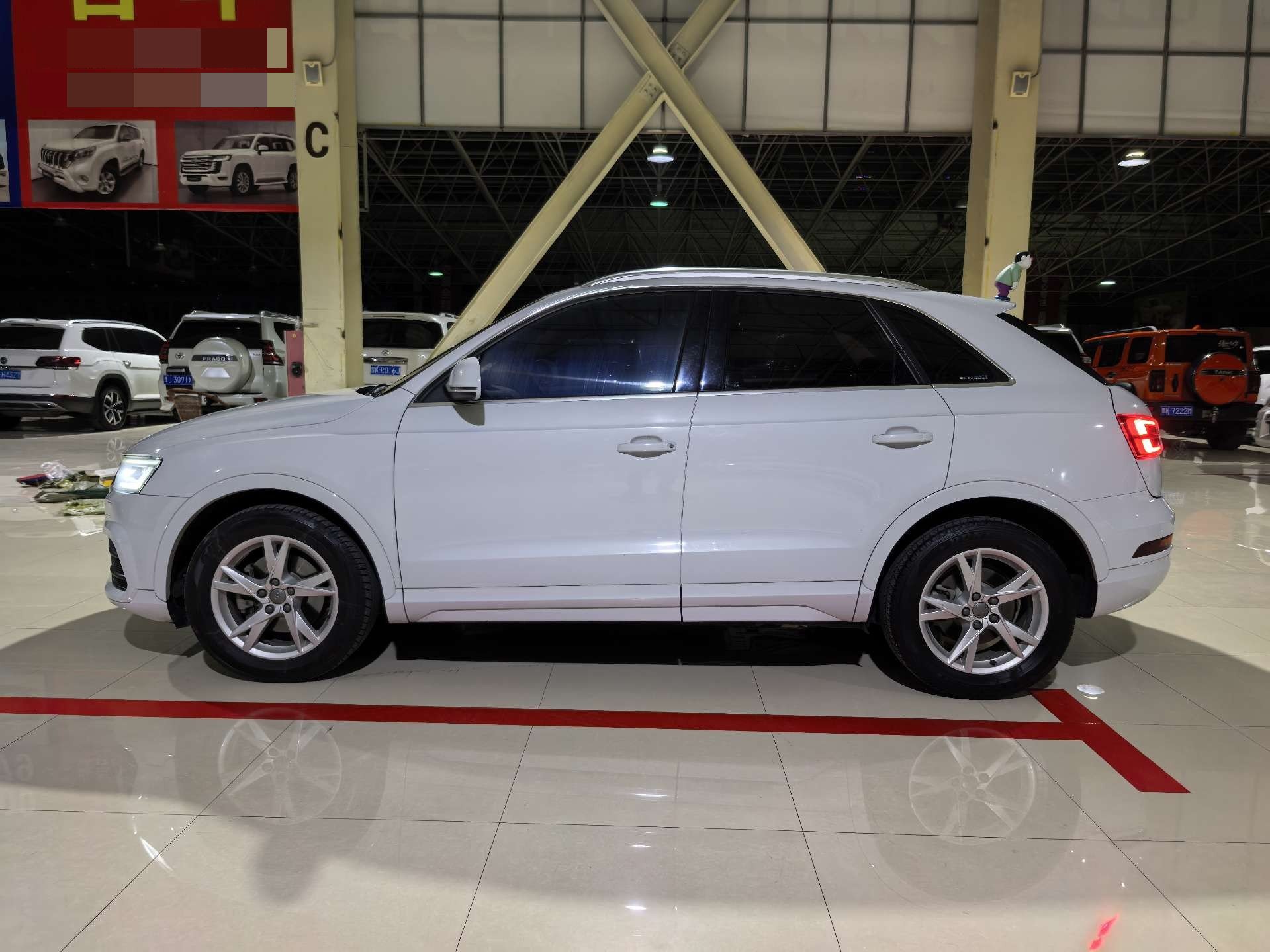 Audi Q3 2018 #3 Audi Q3 2018 صورة سيارة #3