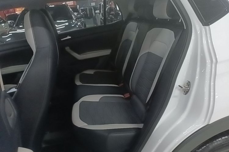Volkswagen Tharu 2025 car image #13