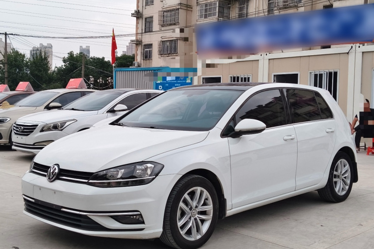 Volkswagen Golf 2019 #2 Volkswagen Golf 2019 صورة سيارة #2