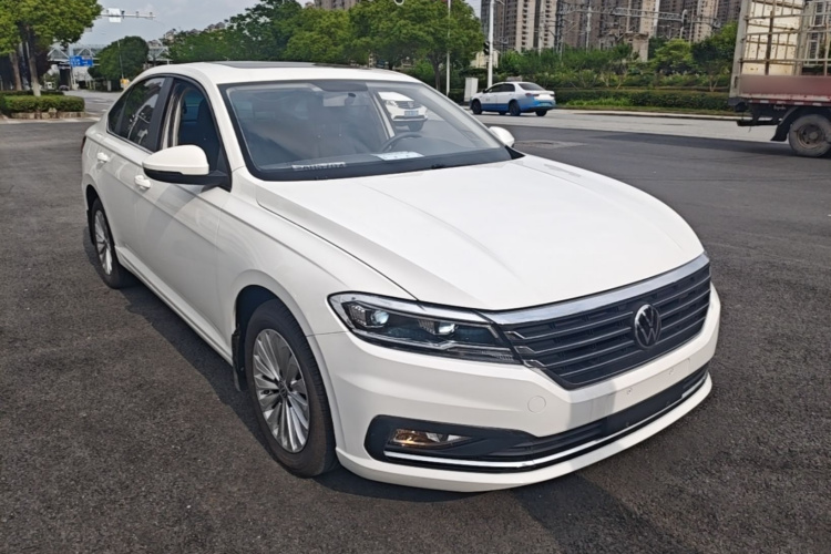 Volkswagen Lavida 2018 car image #4