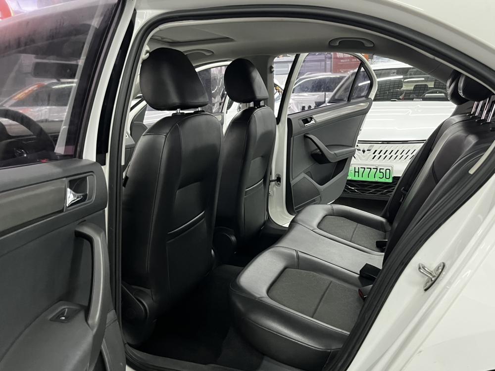 Volkswagen Santana 2016 imagem de carro #11