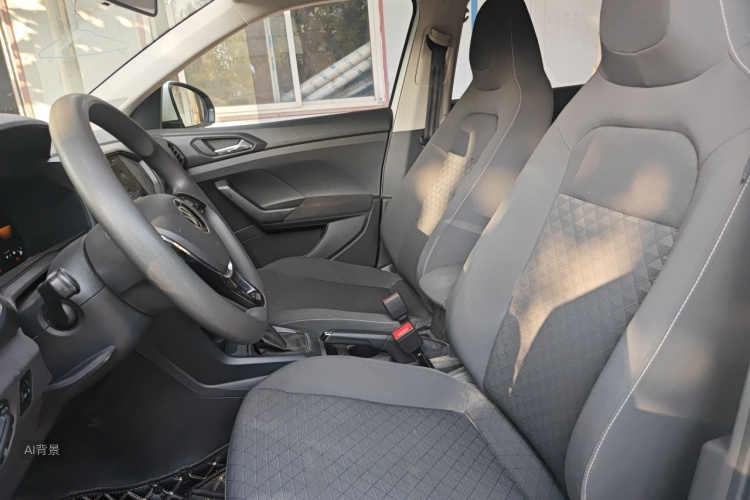 Volkswagen T-Cross 2023 #17 Volkswagen T-Cross 2023 car image #17