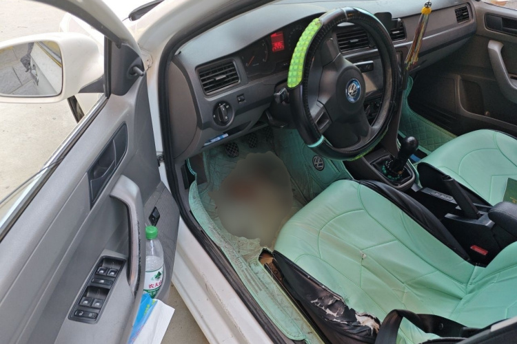 Volkswagen Santana 2016 car image #13
