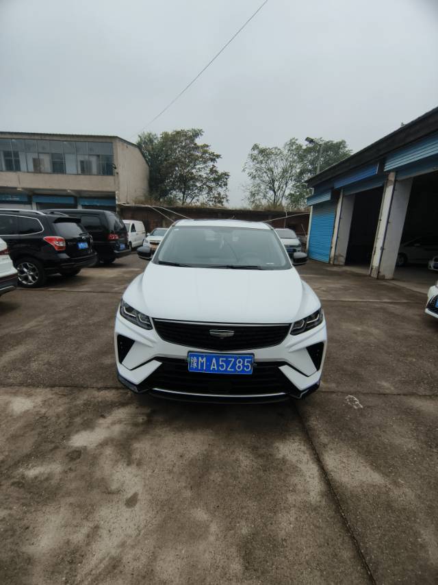 GEELY Coolray 2025 car image #2