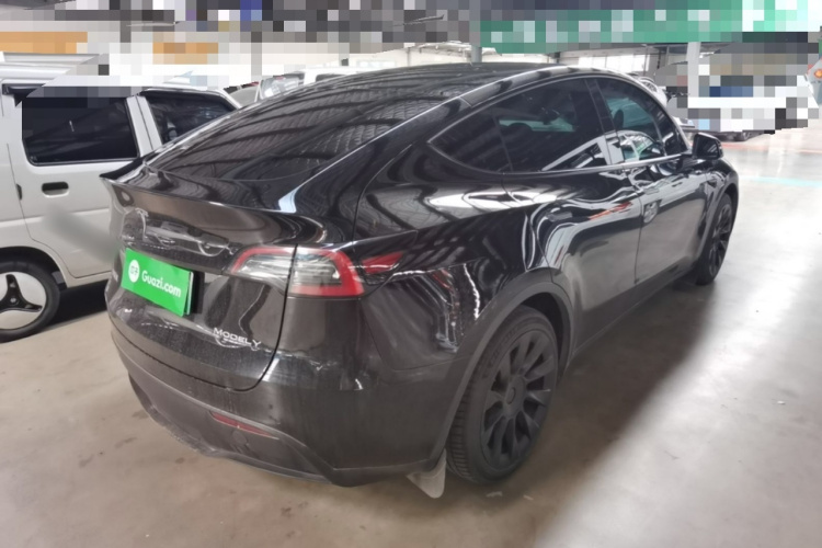 Tesla Model Y 2023 #7 Tesla Model Y 2023 car image #7