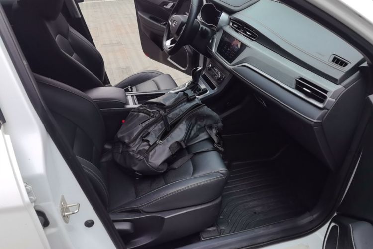 GEELY Emgrand 2021 car image #25