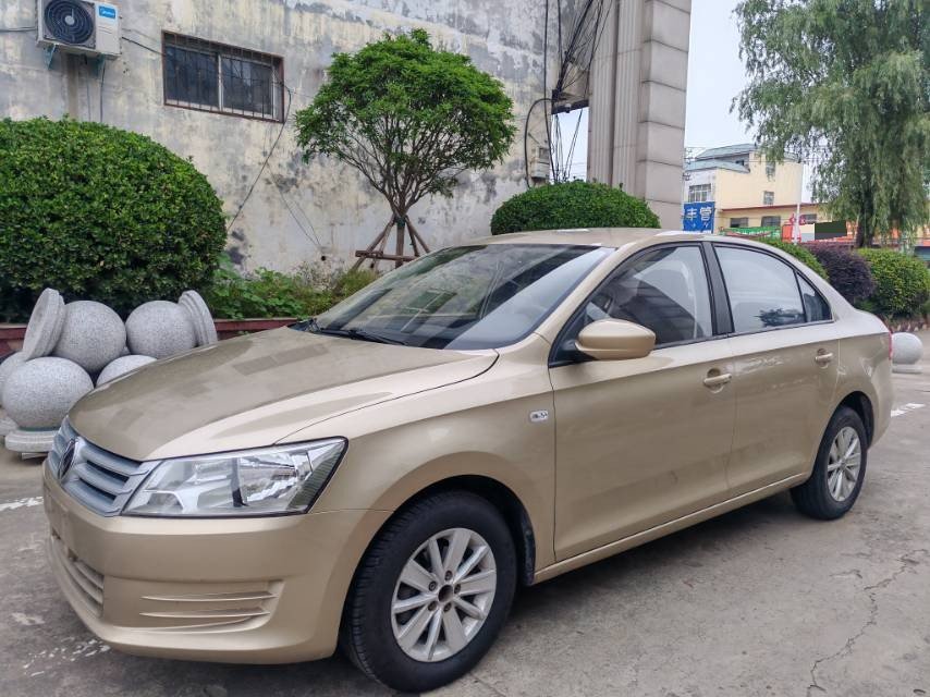Volkswagen Santana 2015 car image 