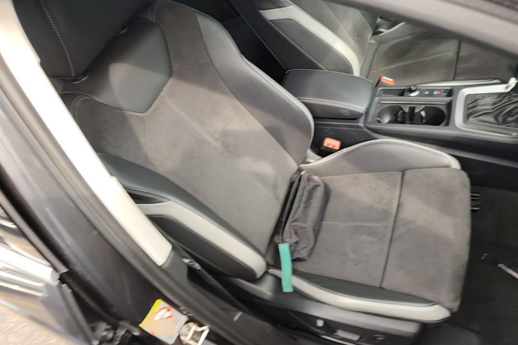Audi Q3 2020 car image #24