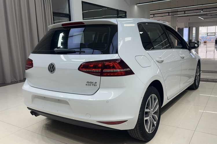 Volkswagen Golf 2017 imagen de coche #5