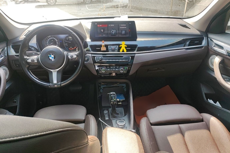 BMW X1 2021 car image #11