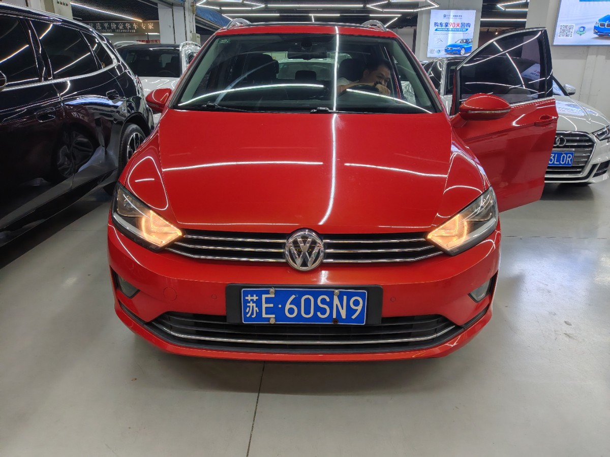 Volkswagen Golf Sportsvan 2016 Volkswagen Golf Sportsvan 2016 car image