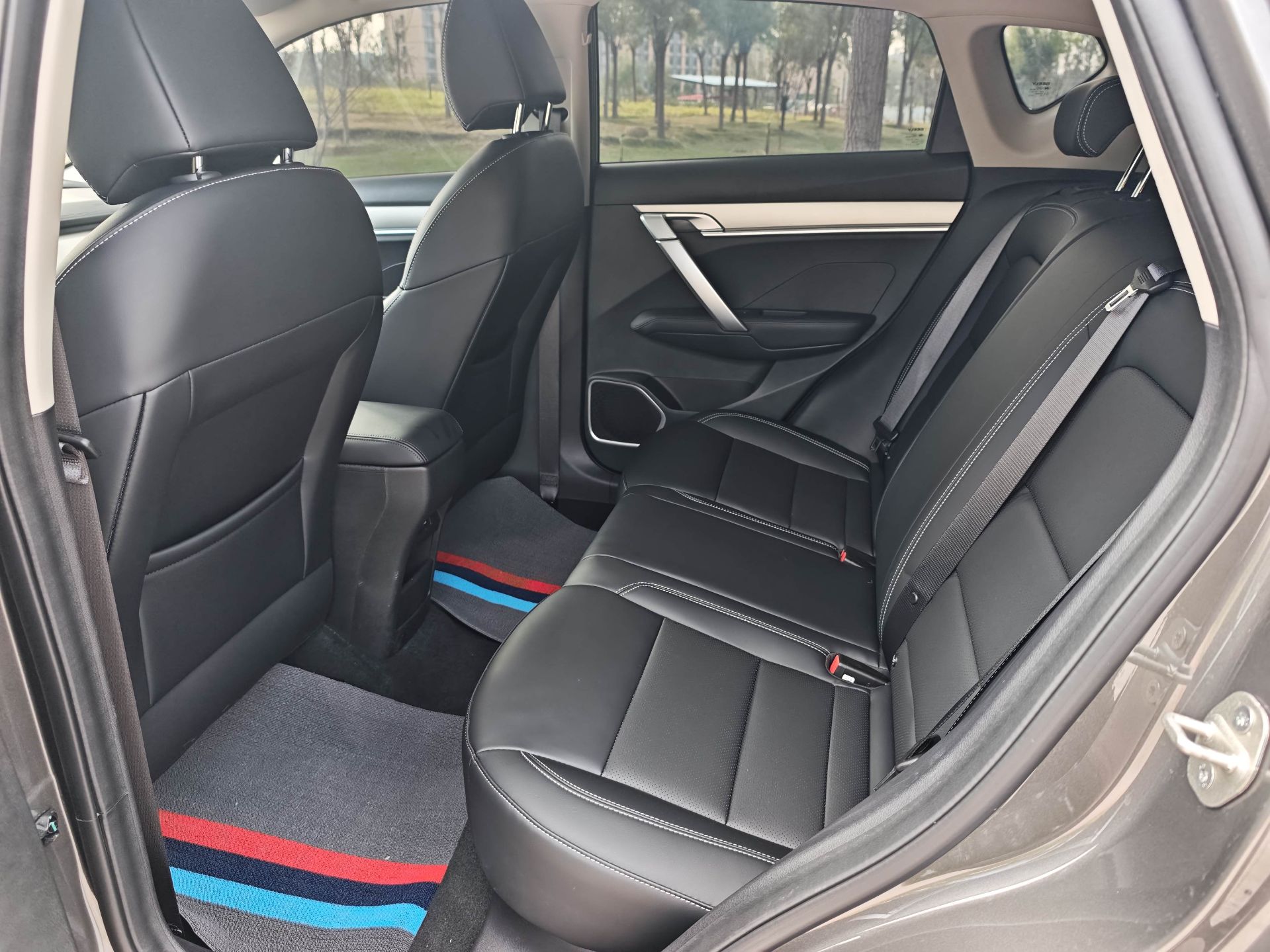 GEELY Coolray 2025 immagine di auto #12