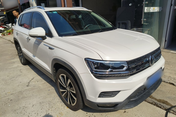 Volkswagen Tharu 2019 car image #4