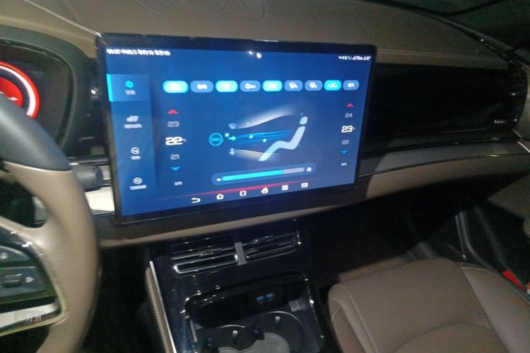 BYD Han 2022 car image #15