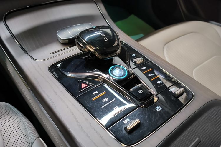 BYD Han 2024 #14 BYD Han 2024 immagine di auto #14