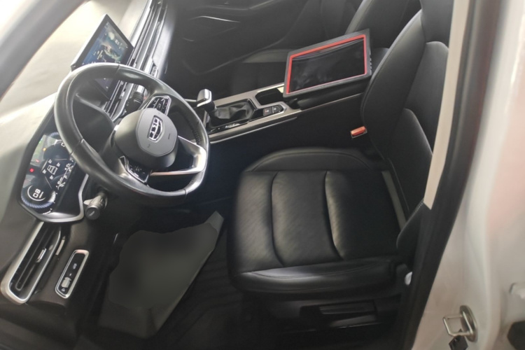 GEELY Emgrand 2023 #19 GEELY Emgrand 2023 car image #19