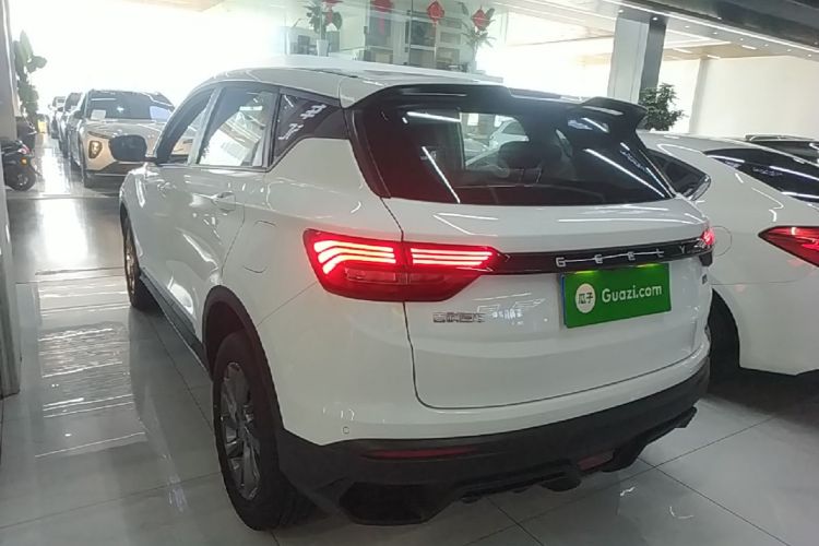 GEELY Coolray 2025 #5 GEELY Coolray 2025 car image #5