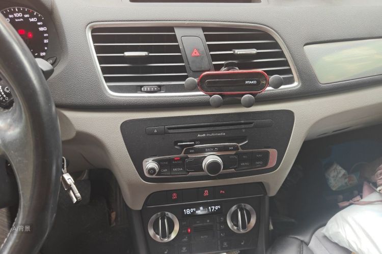 Audi Q3 2015 #15 Audi Q3 2015 car image #15