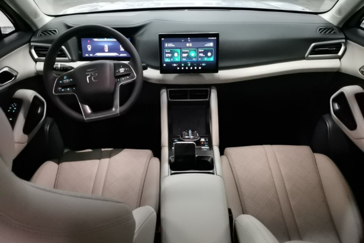 BYD YuanUP 2024 #10 BYD YuanUP 2024 car image #10