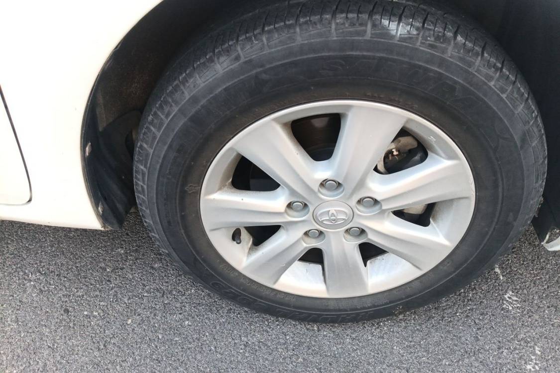 Toyota Corolla 2013 car image #9