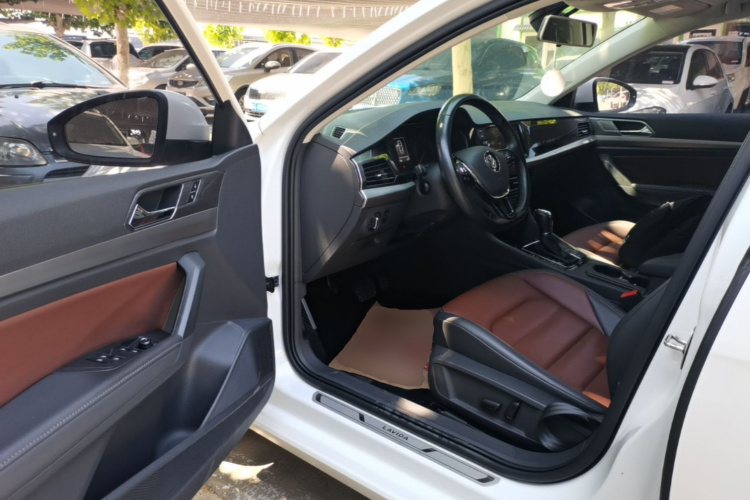 Volkswagen Lavida 2019 immagine di auto #16