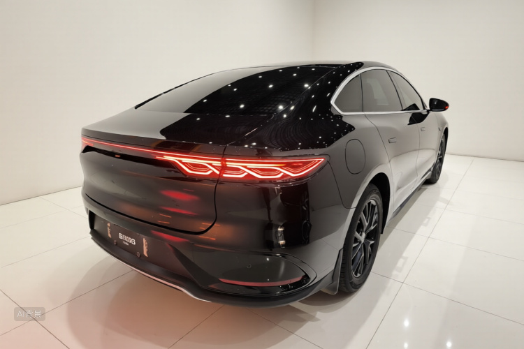 BYD Han 2023 car image #7