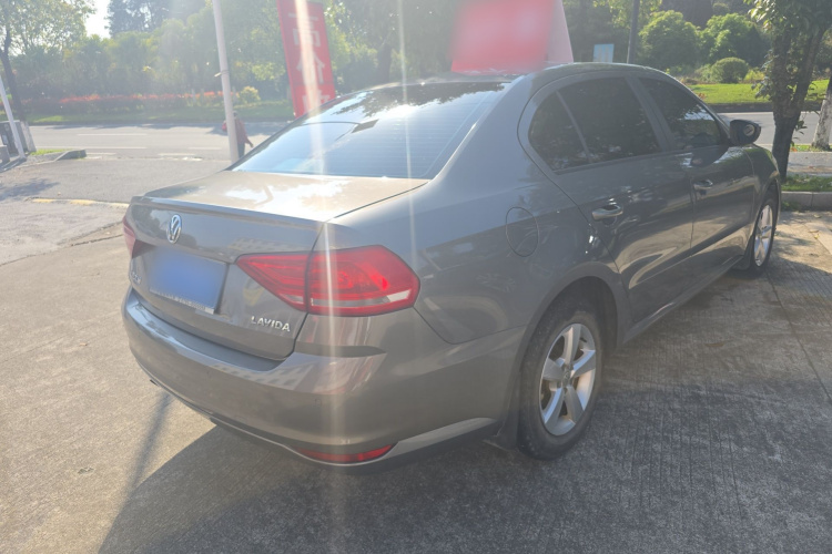 Volkswagen Lavida 2016 car image #7